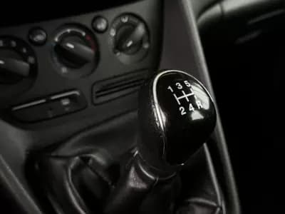 Vendo Ford Tourneo Connect 2015 - 12990 EUR, 204400 km - AUTO.MOTO.pt