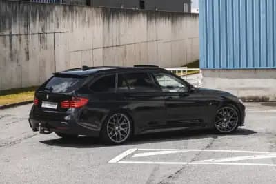 Vendo BMW 320 2015 - 21990 EUR, 193000 km - AUTO.MOTO.pt