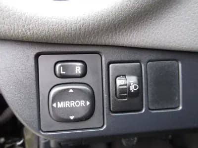 Vendo Toyota Yaris 2016 - 12990 EUR, 151000 km - AUTO.MOTO.pt