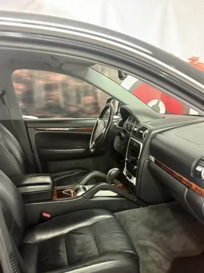 Vendo Porsche Cayenne 2005 - 24900 EUR, 150000 km - AUTO.MOTO.pt