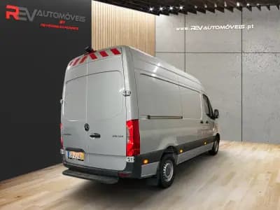 Sell Mercedes-Benz Sprinter 2018 - 27950 EUR, 188000 km - AUTO.MOTO.pt