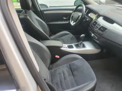 Vendo Renault Laguna Break 2008 - 4400 EUR, 247000 km - AUTO.MOTO.pt
