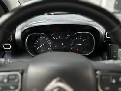 Sell Citroën C3 Aircross 2019 - 11990 EUR, 61000 km - AUTO.MOTO.pt