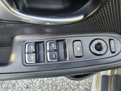 Sell Kia Carens 2018 - 17500 EUR, 138200 km - AUTO.MOTO.pt