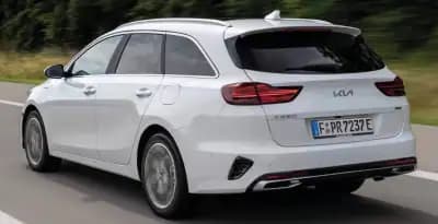 Sell Kia Ceed SW 2022 - 25500 EUR, 39000 km - AUTO.MOTO.pt