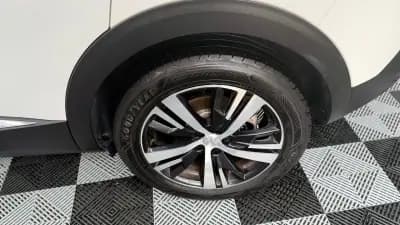 Sell Peugeot 3008 2018 - 15000 EUR, 120000 km - AUTO.MOTO.pt