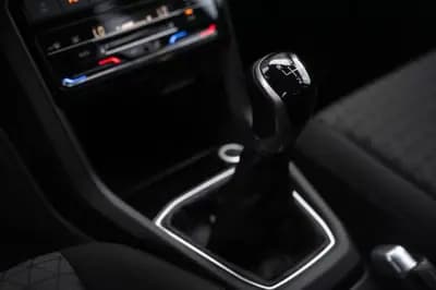 Vendo Volkswagen T-Cross 2022 - 17900 EUR, 96000 km - AUTO.MOTO.pt