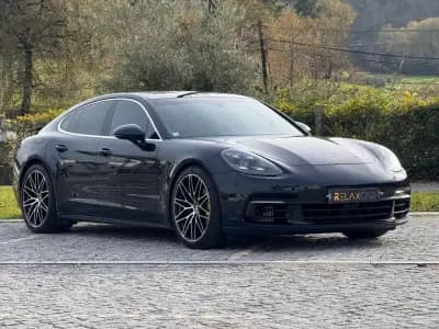 Vendo Porsche Panamera 2017 - 58990 EUR, 114000 km - AUTO.MOTO.pt