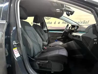 Sell Volkswagen Golf 2022 - 21900 EUR, 66125 km - AUTO.MOTO.pt