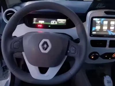 Vendo Renault Zoe 2018 - 9999 EUR, 199000 km - AUTO.MOTO.pt