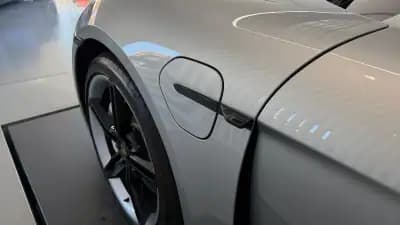 Vendo Porsche Taycan 2020 - 72000 EUR, 96306 km - AUTO.MOTO.pt