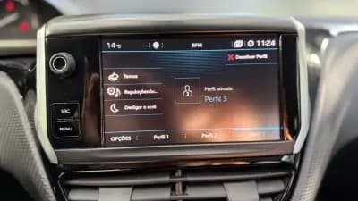 Vendo Peugeot 2008 2018 - 12500 EUR, 103370 km - AUTO.MOTO.pt