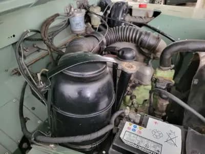 Vendo Land Rover Serie III 1973 - 35000 EUR, 87484 km - AUTO.MOTO.pt