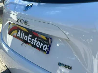 Vendo Renault Zoe 2019 - 16900 EUR, 25417 km - AUTO.MOTO.pt