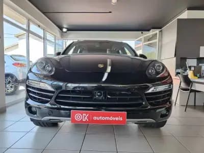 Sell Porsche Cayenne 2012 - 24990 EUR, 267800 km - AUTO.MOTO.pt