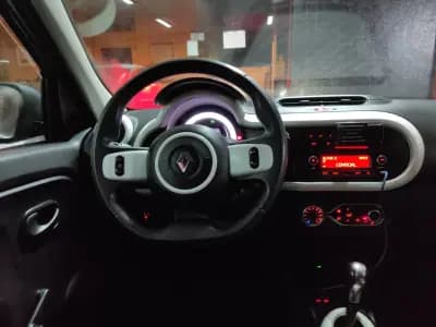 Sell Renault Twingo 2021 - 9900 EUR, 100000 km - AUTO.MOTO.pt