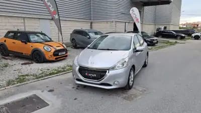 Sell Peugeot 208 2013 - 7980 EUR, 164784 km - AUTO.MOTO.pt
