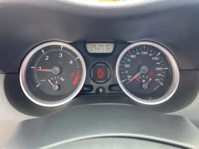 Sell Renault Mégane Cabrio 2008 - 6950 EUR, 255883 km - AUTO.MOTO.pt