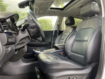 Sell Kia e-Niro 2021 - 33500 EUR, 69000 km - AUTO.MOTO.pt