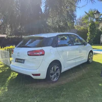 Vendo Citroën C4 Picasso 2016 - 13990 EUR, 168400 km - AUTO.MOTO.pt