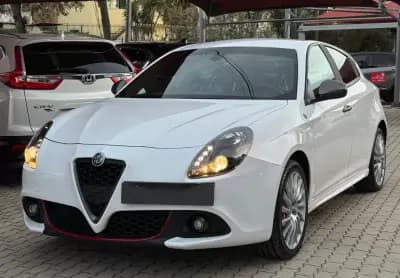 Vendo Alfa Romeo Giulietta 2016 - 13950 EUR, 139000 km - AUTO.MOTO.pt