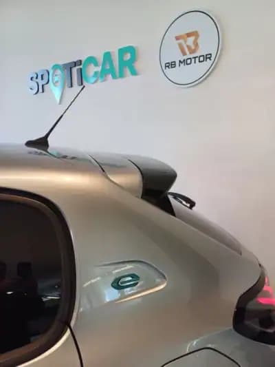 Vendo Peugeot 208 2023 - 27000 EUR, 24150 km - AUTO.MOTO.pt