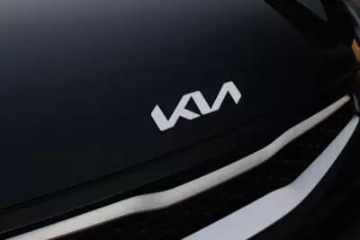 Sell Kia Stonic 2022 - 13999 EUR, 93000 km - AUTO.MOTO.pt