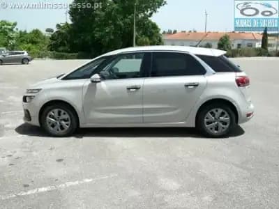 Vendo Citroën C4 Picasso 2017 - 14250 EUR, 154000 km - AUTO.MOTO.pt