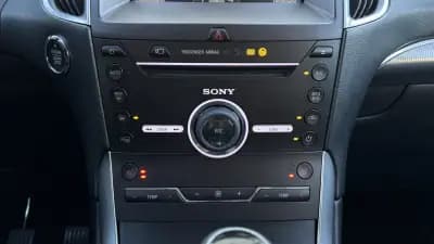 Sell Ford S-Max 2016 - 16999 EUR, 170121 km - AUTO.MOTO.pt