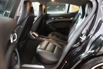 Vendo Porsche Panamera 2016 - 53900 EUR, 92706 km - AUTO.MOTO.pt