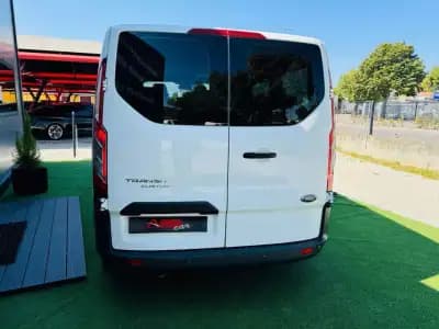Vendo Ford Transit Custom 2016 - 24500 EUR, 217344 km - AUTO.MOTO.pt