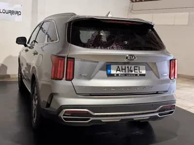 Sell Kia Sorento 2021 - 37900 EUR, 116815 km - AUTO.MOTO.pt