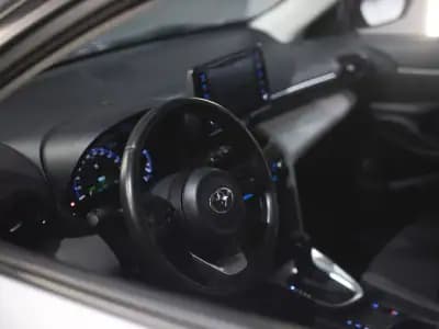 Vendo Toyota Yaris Cross 2022 - 22750 EUR, 48000 km - AUTO.MOTO.pt