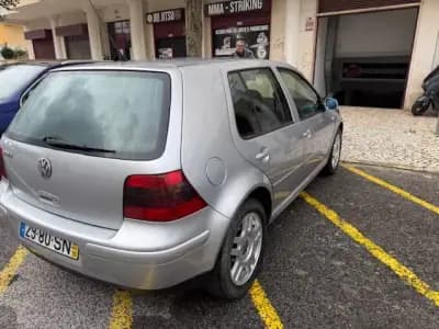 Vendo Volkswagen Golf 2001 - 3250 EUR, 147000 km - AUTO.MOTO.pt
