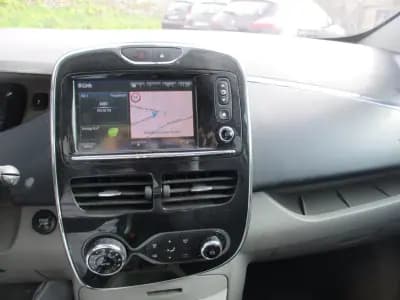 Sell Renault Zoe 2015 - 7900 EUR, 129000 km - AUTO.MOTO.pt