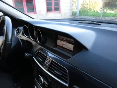 Vendo Mercedes-Benz C 180 2012 - 13490 EUR, 240000 km - AUTO.MOTO.pt
