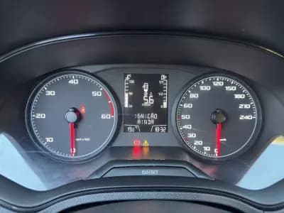 Vendo SEAT Ibiza 2018 - 10900 EUR, 176380 km - AUTO.MOTO.pt