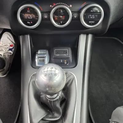 Vendo Alfa Romeo Giulietta 2016 - 10250 EUR, 172955 km - AUTO.MOTO.pt