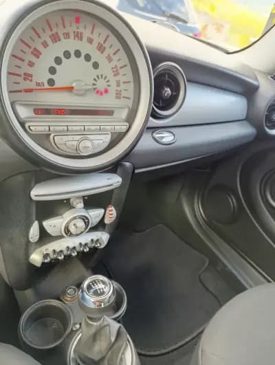 Sell MINI Clubman 2011 - 10900 EUR, 130000 km - AUTO.MOTO.pt