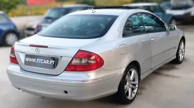 Vendo Mercedes-Benz CLK 220 2006 - 11990 EUR, 239000 km - AUTO.MOTO.pt