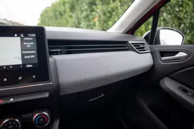 Vendo Renault Clio 2025 - 17900 EUR, 6300 km - AUTO.MOTO.pt