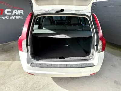 Sell Volvo V50 2008 - 7990 EUR, 228855 km - AUTO.MOTO.pt