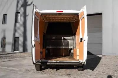 Sell Peugeot Boxer 2019 - 19999 EUR, 172000 km - AUTO.MOTO.pt