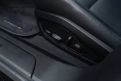 Sell Porsche Taycan Sport Turismo 2023 - 69950 EUR, 59281 km - AUTO.MOTO.pt