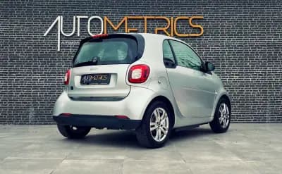 Sell Smart Fortwo Cabrio 2018 - 10750 EUR, 80000 km - AUTO.MOTO.pt