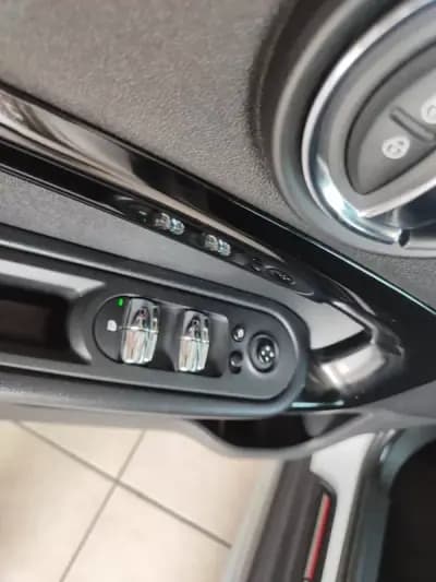 Vendo MINI Countryman 2018 - 19990 EUR, 84000 km - AUTO.MOTO.pt