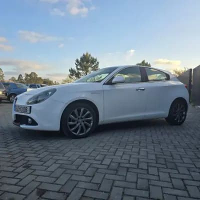 Vendo Alfa Romeo Giulietta 2016 - 10250 EUR, 172955 km - AUTO.MOTO.pt