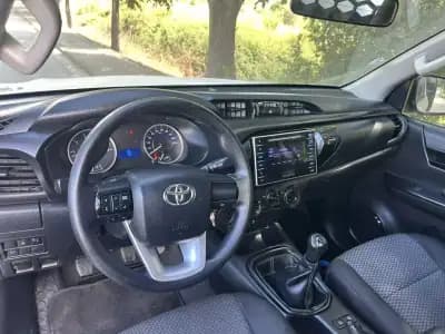 Vendo Toyota Hilux 2020 - 26999 EUR, 87000 km - AUTO.MOTO.pt