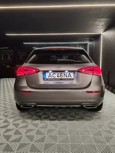 Vendo Mercedes-Benz A 250e 2020 - 24400 EUR, 101000 km - AUTO.MOTO.pt