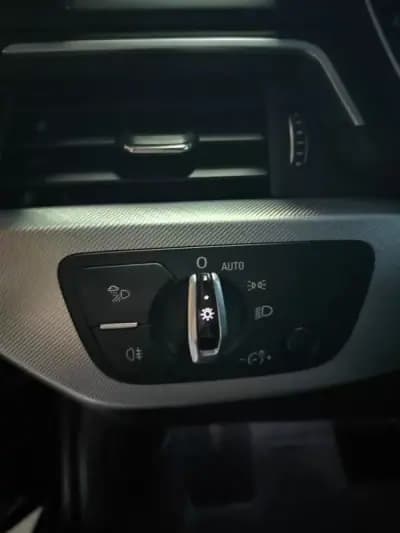 Vendo Audi A5 Sportback 2017 - 31950 EUR, 146200 km - AUTO.MOTO.pt